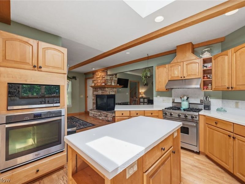 6308 Manchester Road, New Franklin, OH 44216 Photo 13