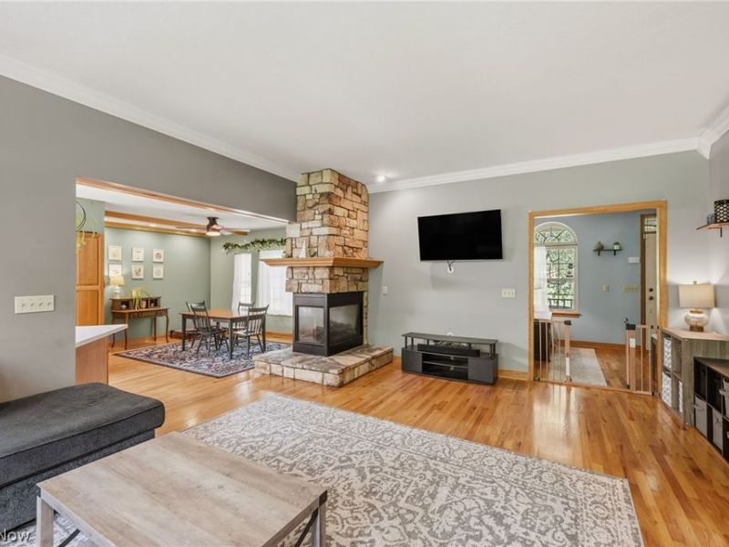 6308 Manchester Road, New Franklin, OH 44216 Photo 7