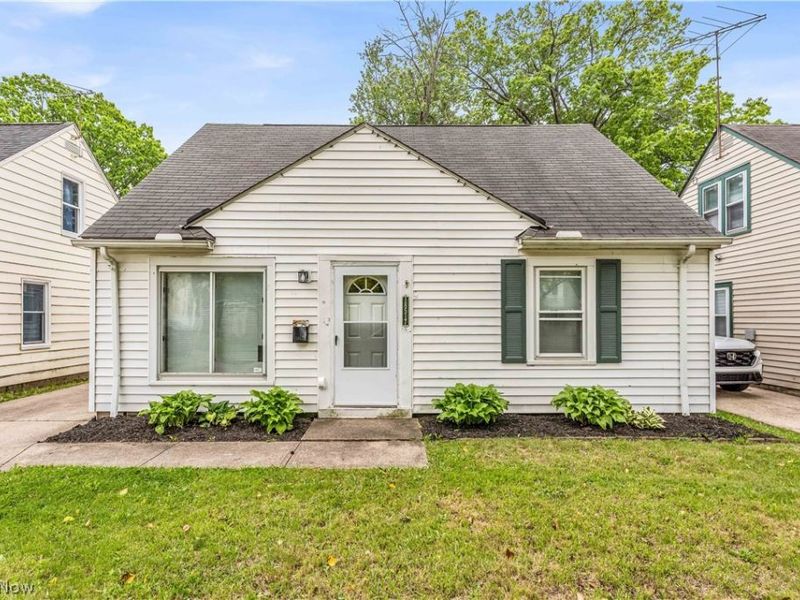18517 Homeway Road, Cleveland, OH 44135 Photo 2