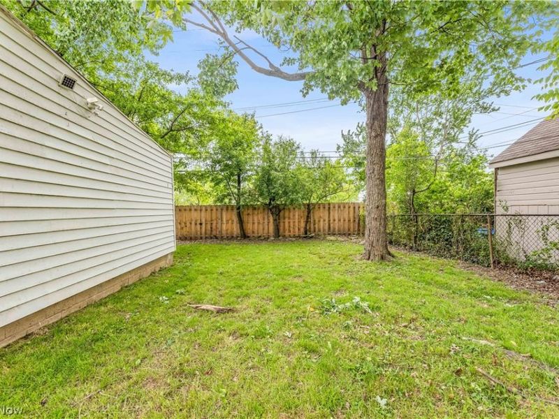 18517 Homeway Road, Cleveland, OH 44135 Photo 26