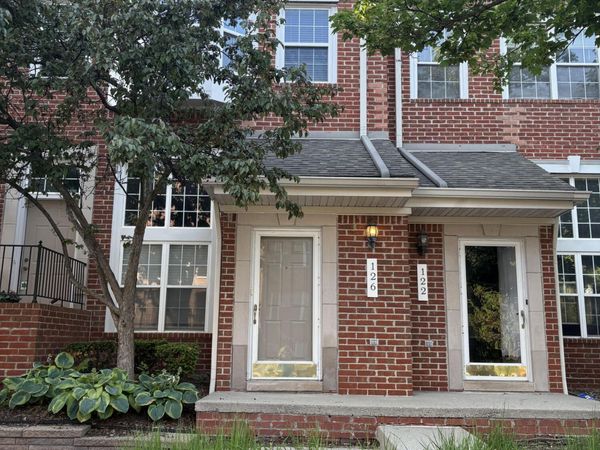 126 Allenhurst Avenue, Royal Oak, MI 48067