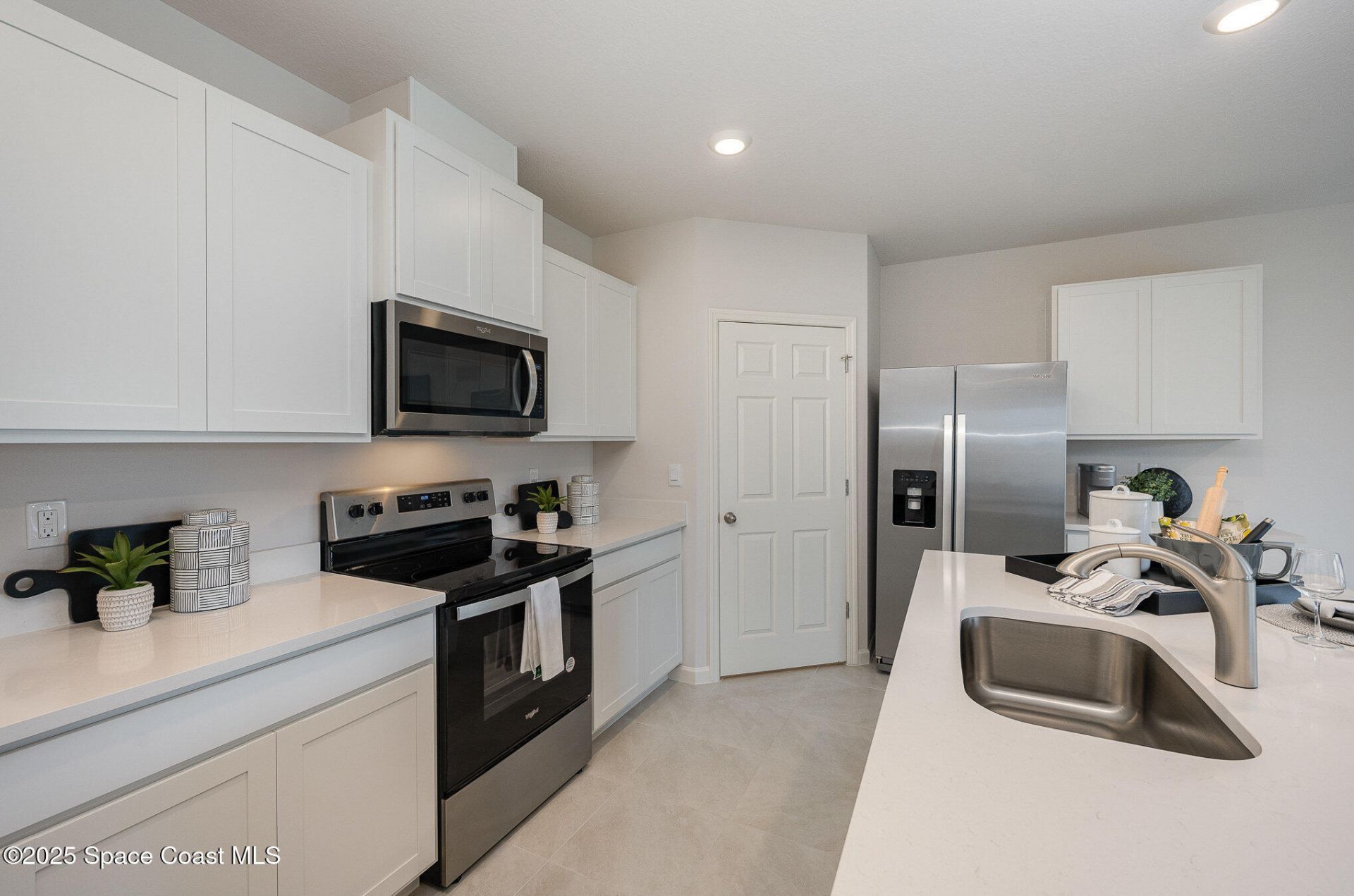 946 Raleigh Road SE , Palm Bay, FL 32909 Photo