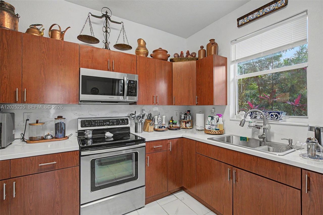 12853 SW 135th St , Miami, FL 33186 Photo