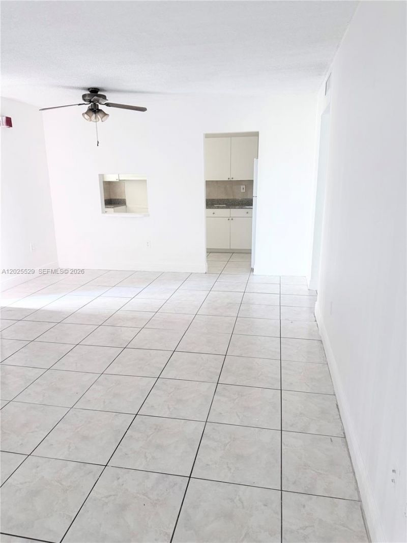 631 NW 177th St , Unit 212, Miami Gardens, FL 33169 Photo