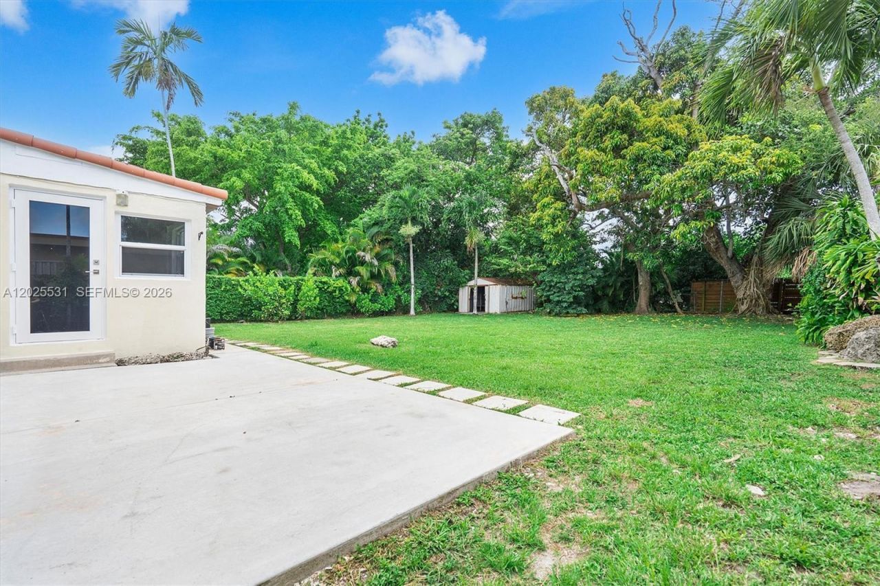 3951 SW 2nd Ter , Unit 3951, Miami, FL 33134 Photo