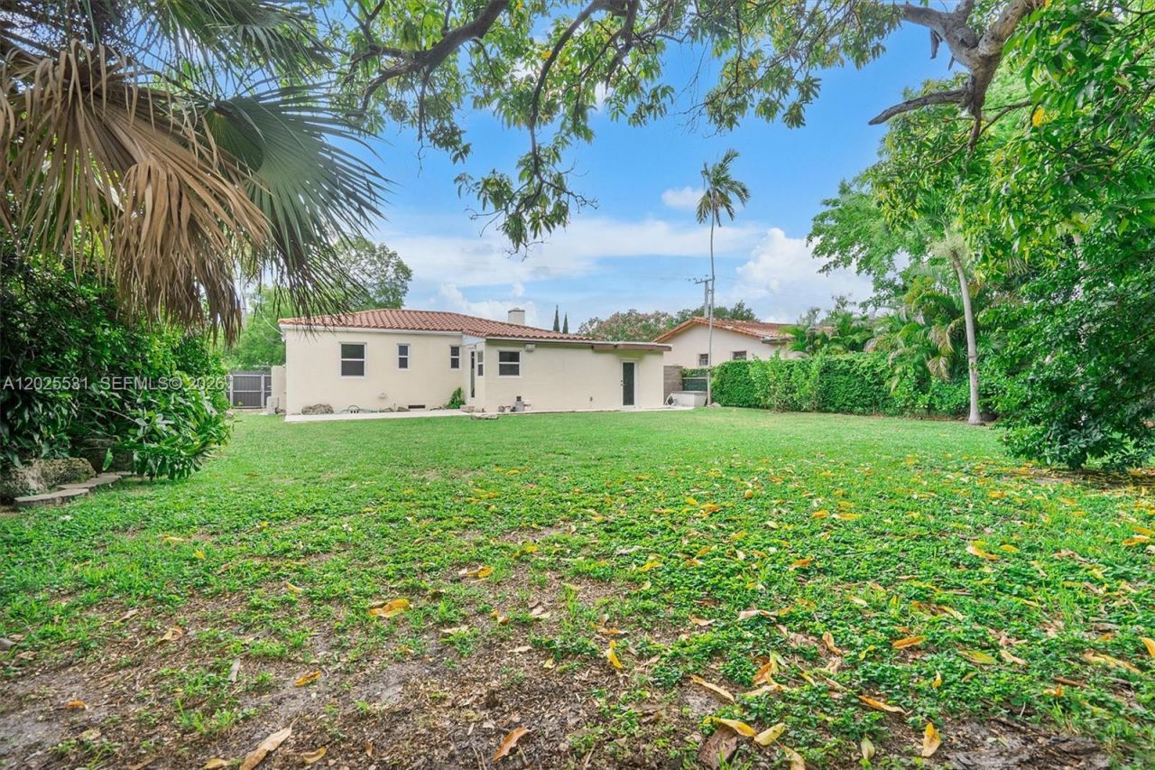 3951 SW 2nd Ter , Unit 3951, Miami, FL 33134 Photo