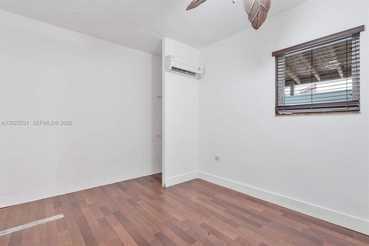 3951 SW 2nd Ter , Unit 3951, Miami, FL 33134 Photo