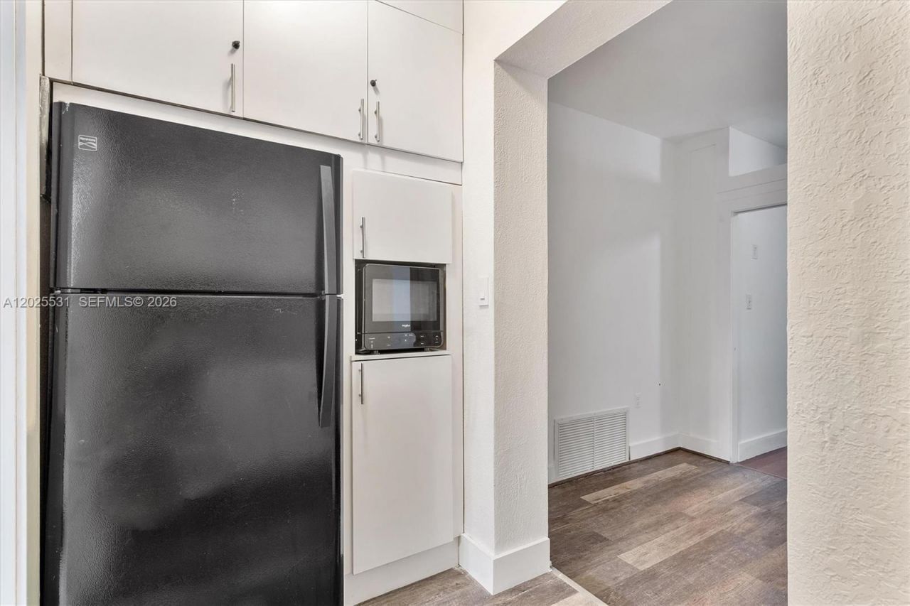3951 SW 2nd Ter , Unit 3951, Miami, FL 33134 Photo