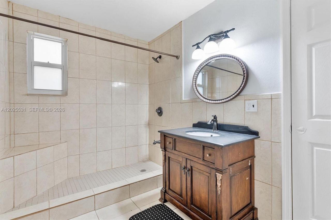 3951 SW 2nd Ter , Unit 3951, Miami, FL 33134 Photo