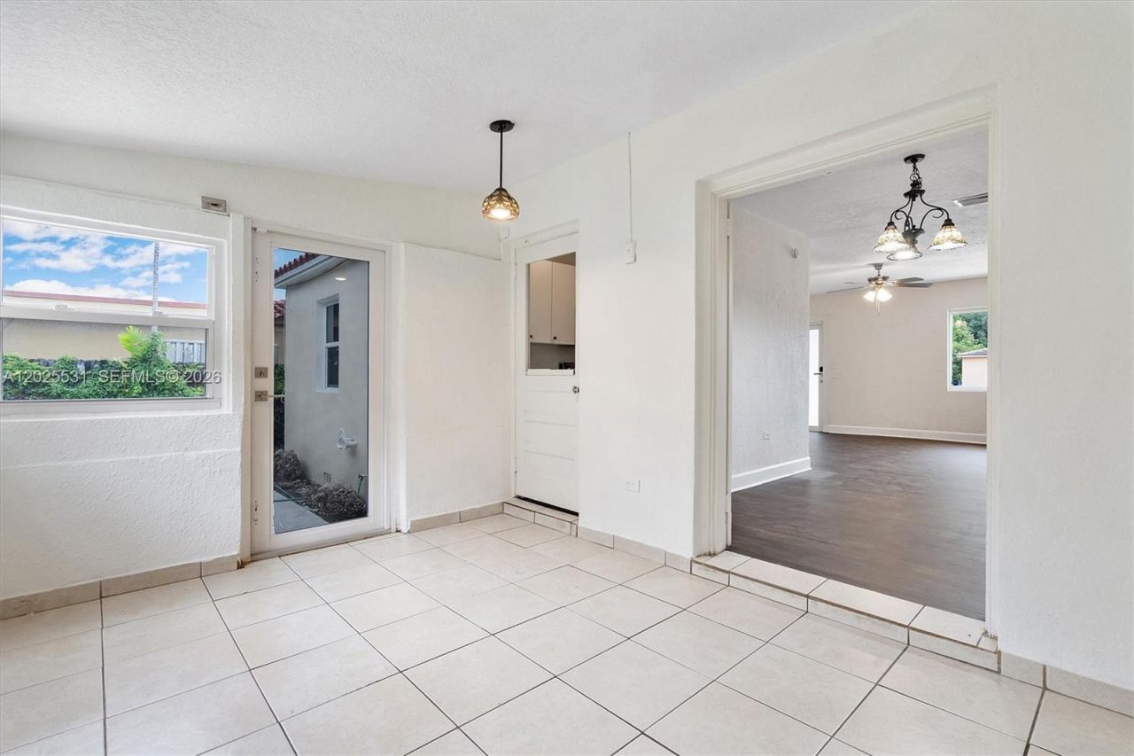 3951 SW 2nd Ter , Unit 3951, Miami, FL 33134 Photo