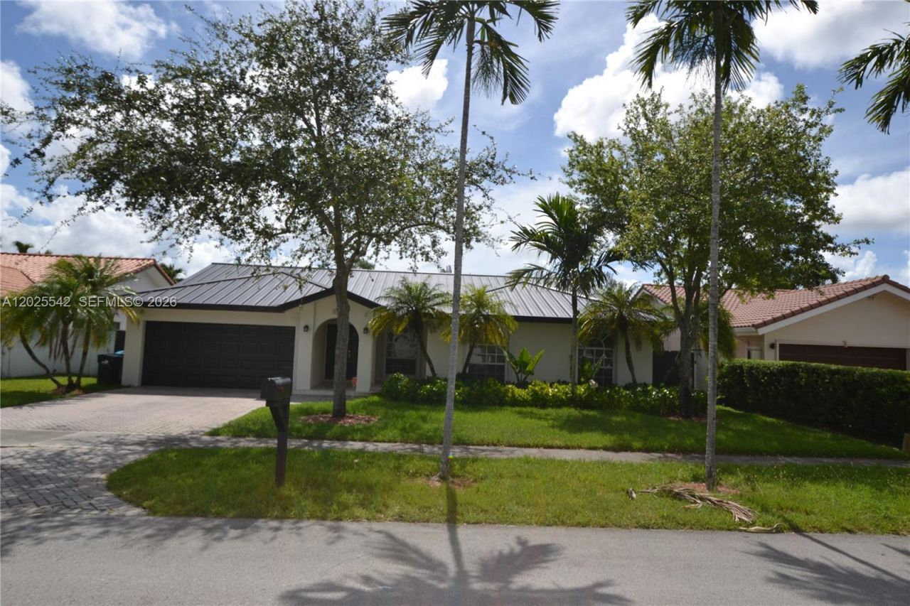 5785 SW 89th Ave , Miami, FL 33173 Photo