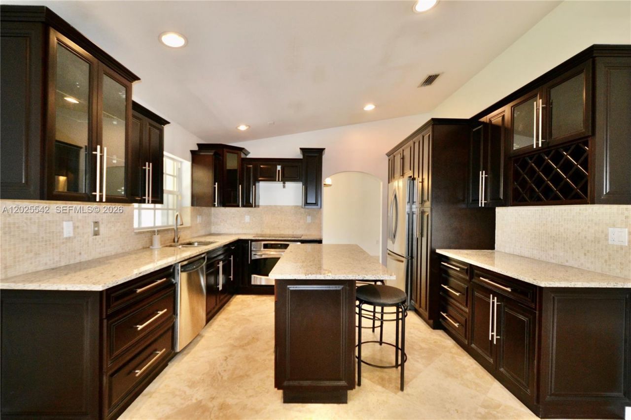 5785 SW 89th Ave , Miami, FL 33173 Photo