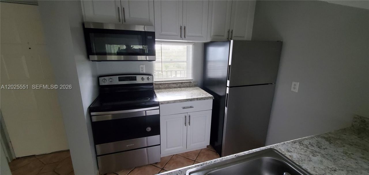 8540 N Sherman Cir , Unit 504, Miramar, FL 33025 Photo