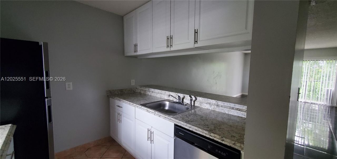 8540 N Sherman Cir , Unit 504, Miramar, FL 33025 Photo