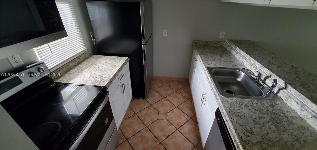 8540 N Sherman Cir , Unit 504, Miramar, FL 33025 Photo