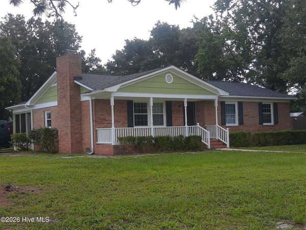 101 Apache Trail, Wilmington, NC 28409