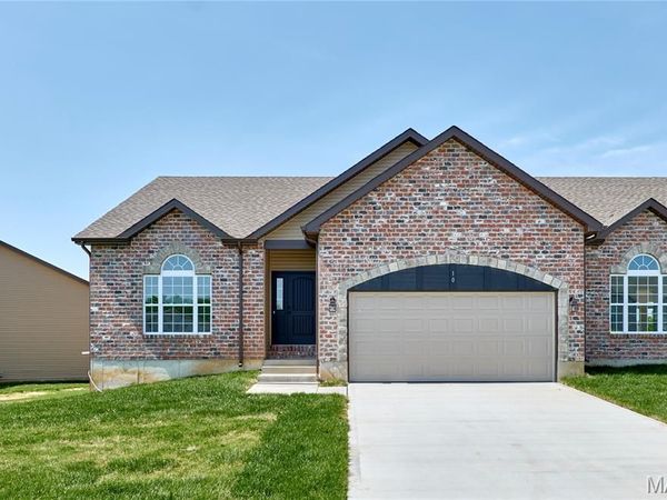 10 Canyon Creek Court , Moscow Mills, MO 63362