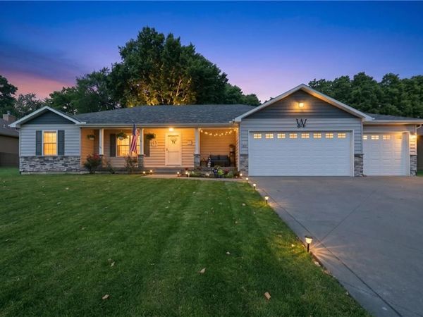 302 S Peach Tree Avenue, Lone Jack, MO 64070