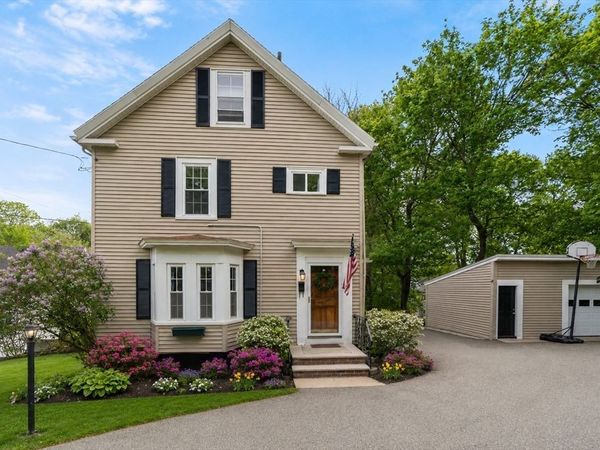 69R Eastern Ave, Woburn, MA 01801