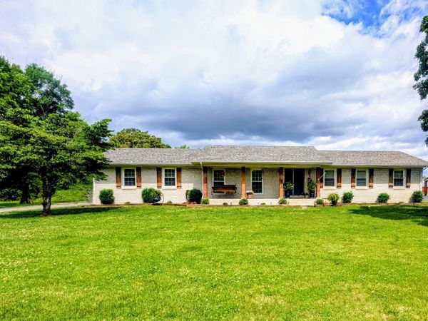 1106 S Chancery St , McMinnville, TN 37110