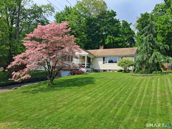 28 Terrace, West Hartford, CT 06107