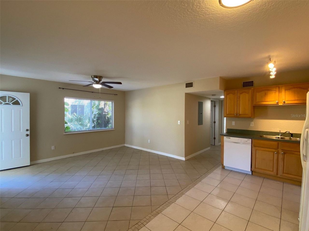 601 E 2nd Avenue, New Smyrna Beach, FL 32169 Photo