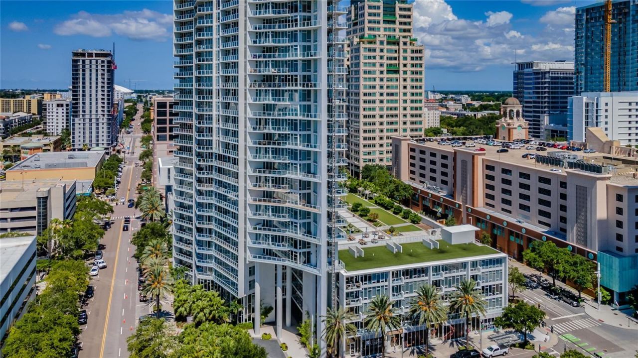 175 1st Street S, Unit 2604, Saint Petersburg, FL 33701 Photo