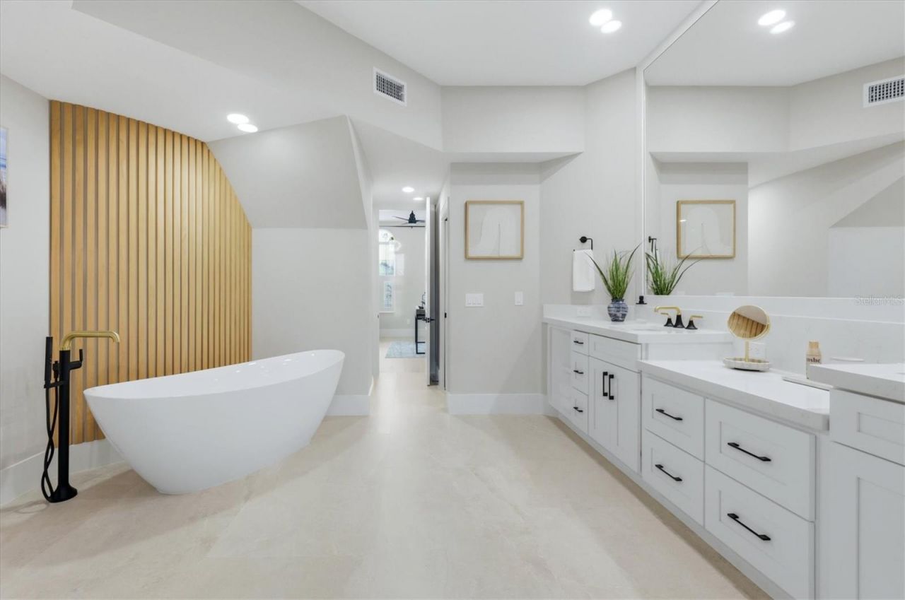 3606 Fair Oaks Place, Longboat Key, FL 34228 Photo