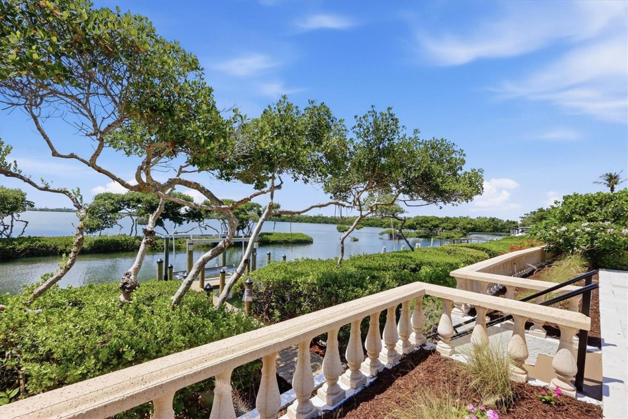 3606 Fair Oaks Place, Longboat Key, FL 34228 Photo