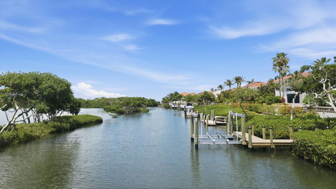 3606 Fair Oaks Place, Longboat Key, FL 34228 Photo