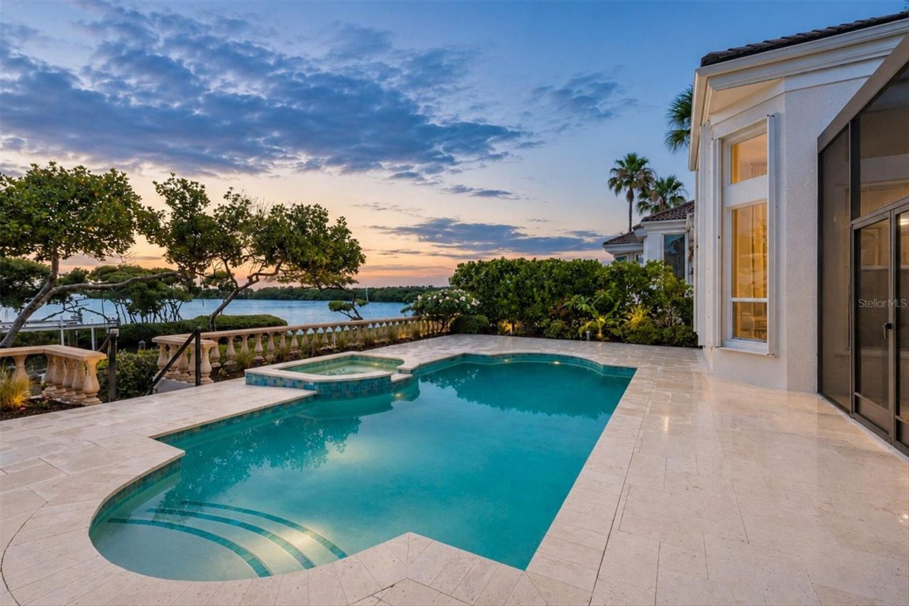 3606 Fair Oaks Place, Longboat Key, FL 34228 Photo