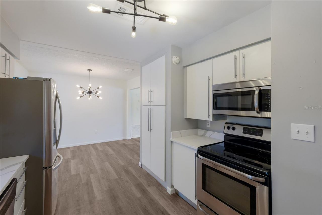 2654 Grand Cayman Street, Sarasota, FL 34231 Photo