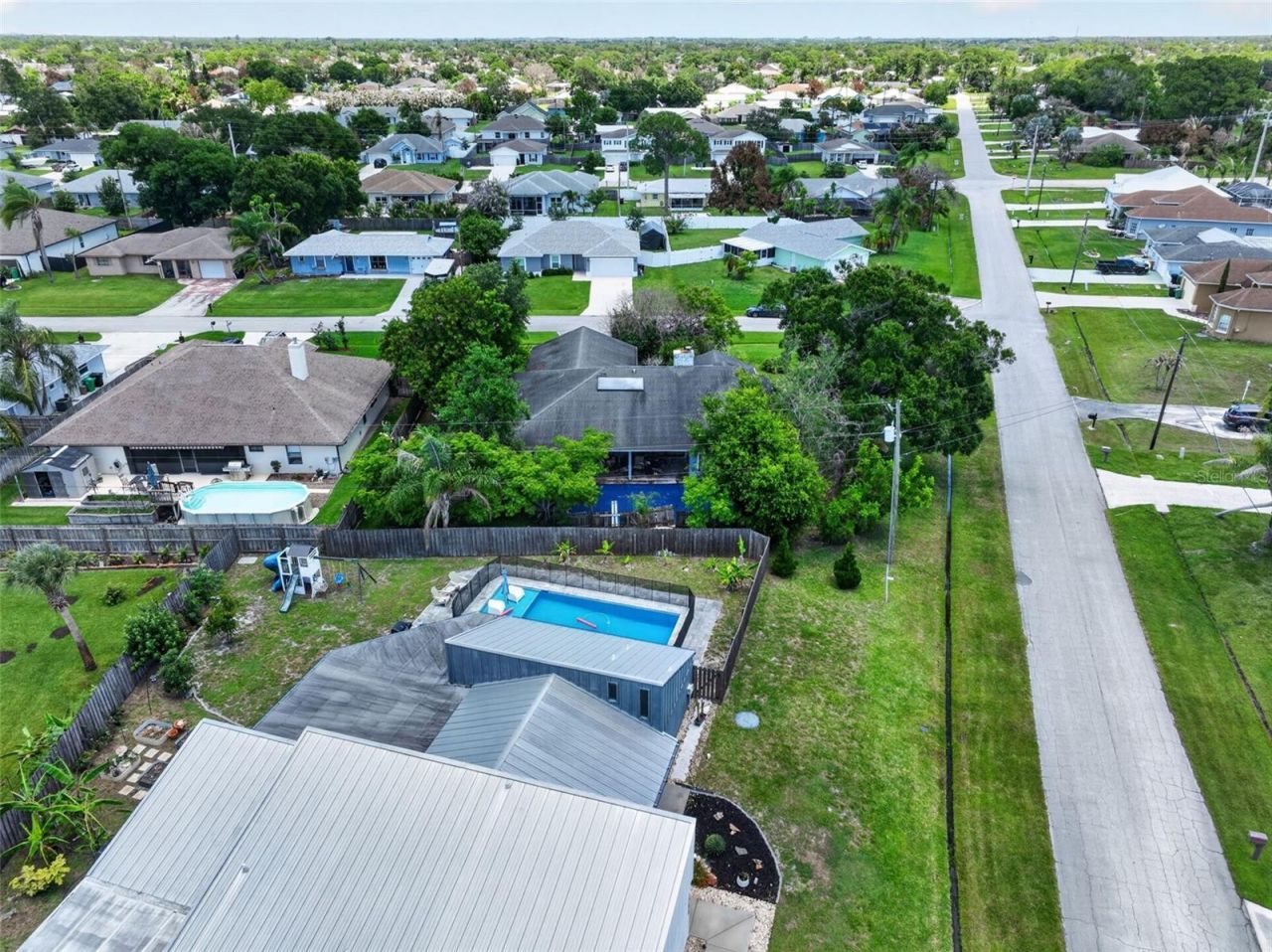 674 SE Starfish Avenue, Port Saint Lucie, FL 34983 Photo