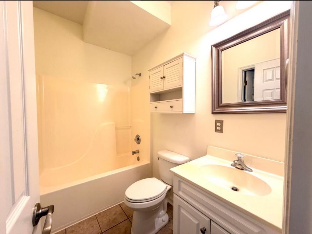 4105 Perrine Street Photo 10