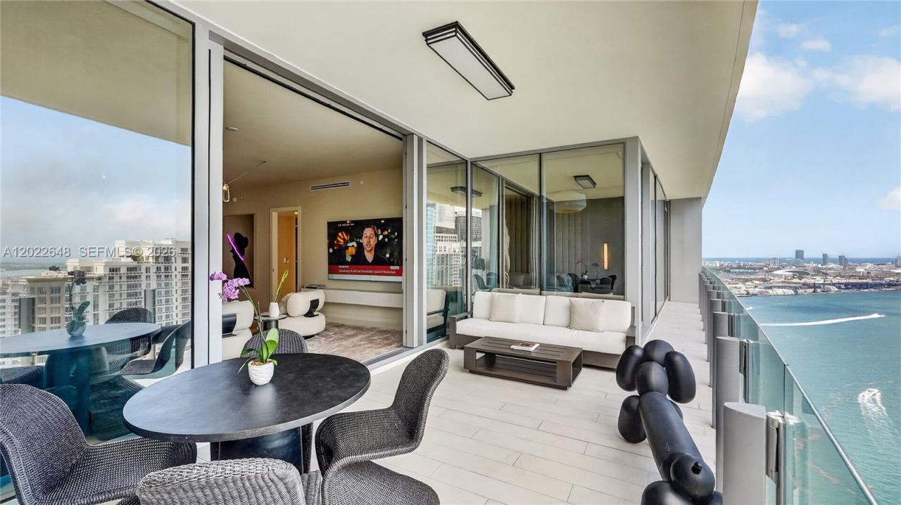 300 Biscayne Blvd Way , Unit 3604, Miami, FL 33131 Photo