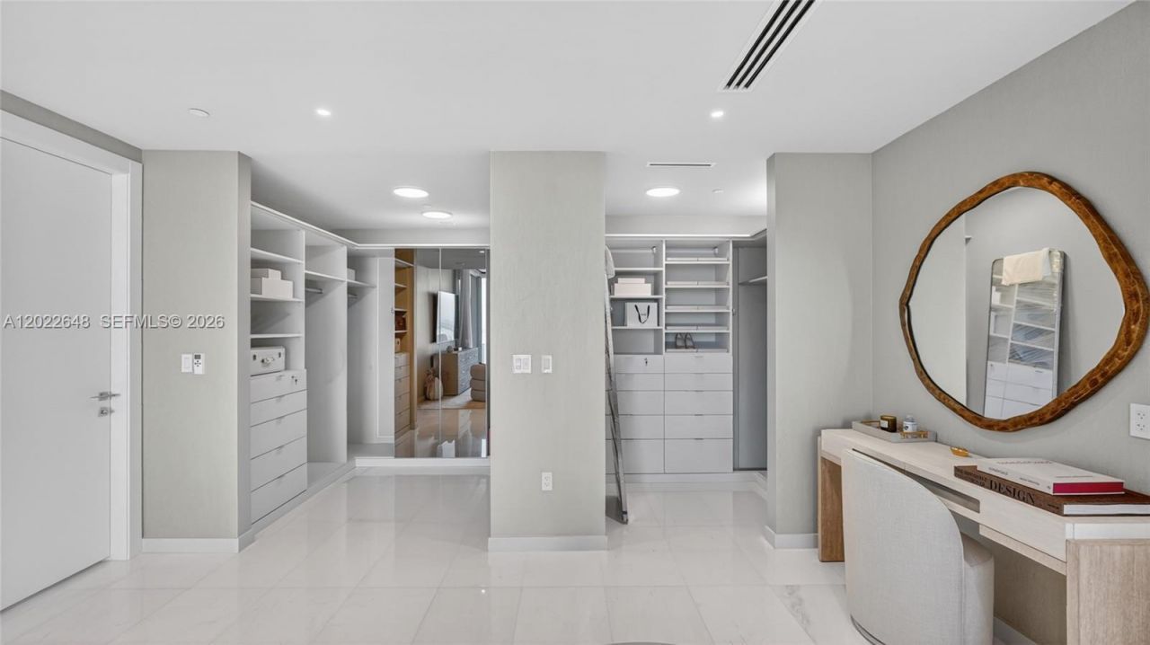 300 Biscayne Blvd Way , Unit 3604, Miami, FL 33131 Photo
