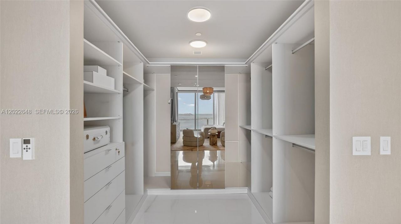 300 Biscayne Blvd Way , Unit 3604, Miami, FL 33131 Photo
