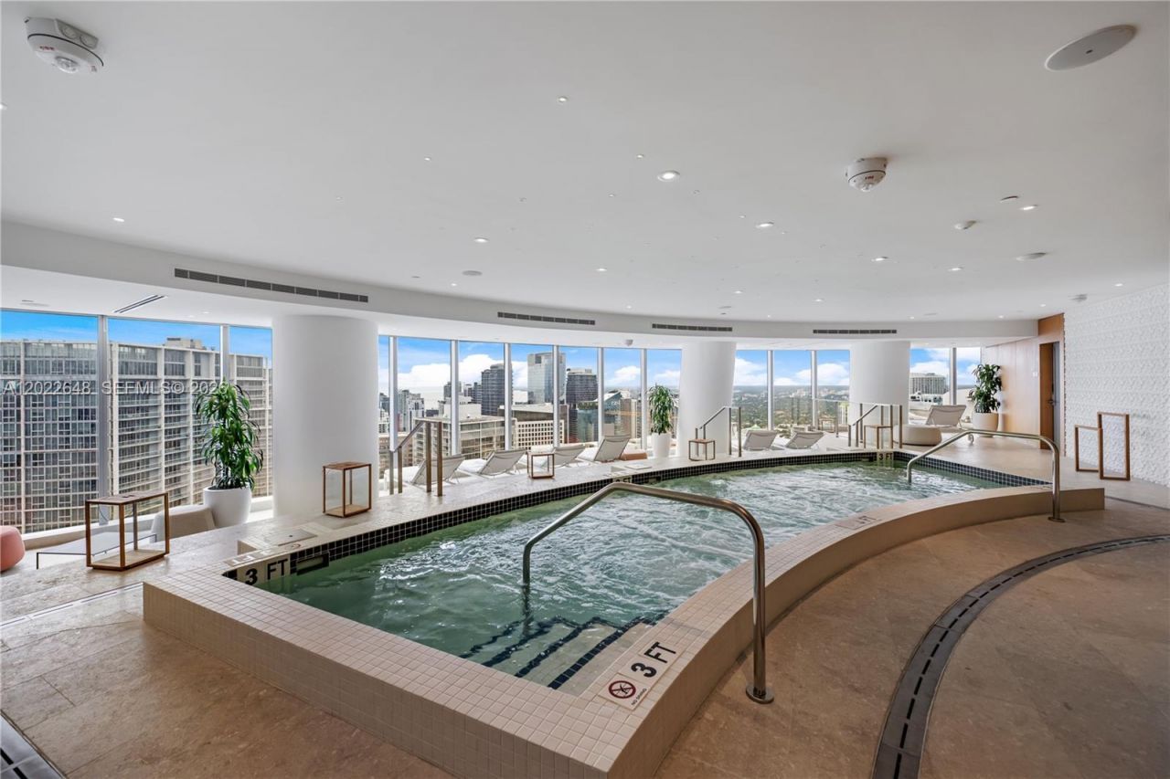 300 Biscayne Blvd Way , Unit 3604, Miami, FL 33131 Photo