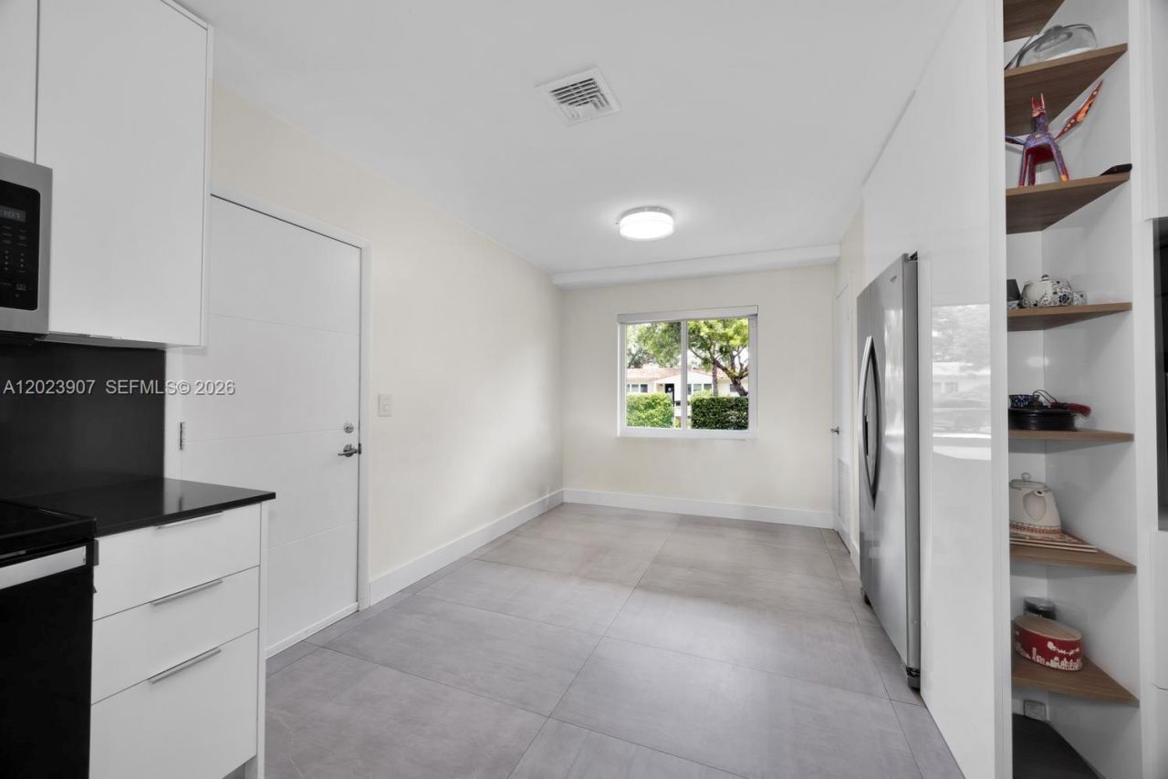 6610 Santona St, Coral Gables, FL 33146 Photo