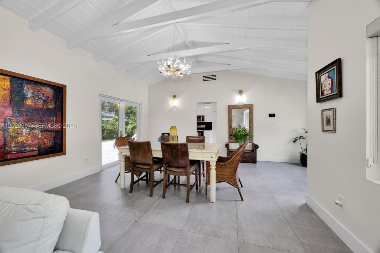 6610 Santona St, Coral Gables, FL 33146 Photo