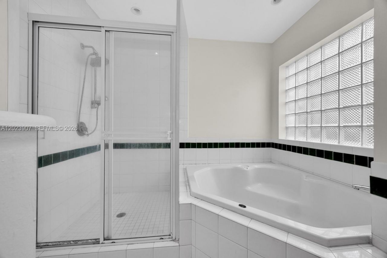 6610 Santona St, Coral Gables, FL 33146 Photo