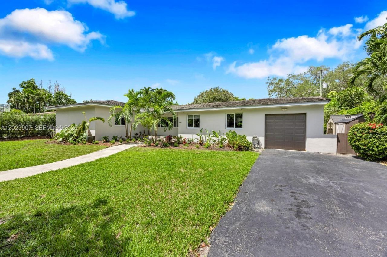 6610 Santona St, Coral Gables, FL 33146 Photo