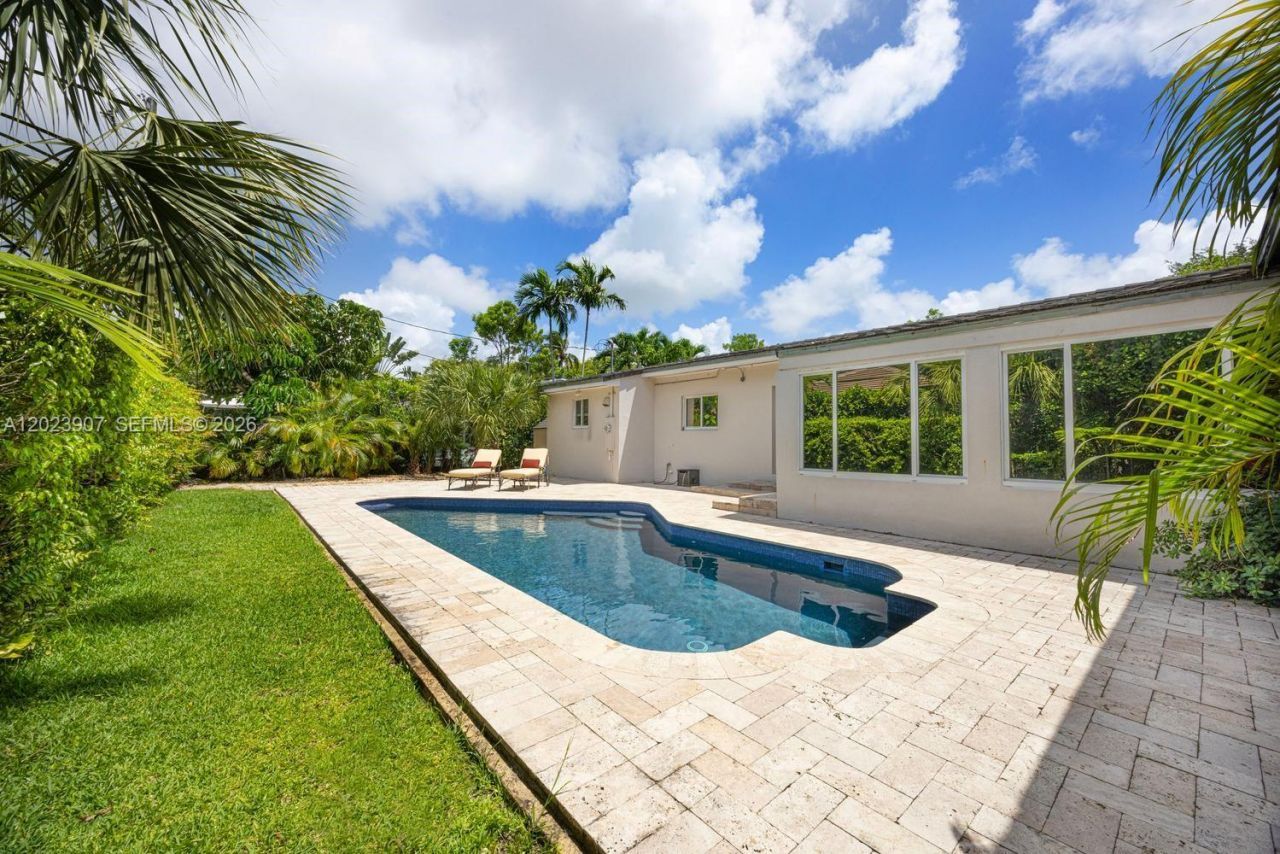 6610 Santona St, Coral Gables, FL 33146 Photo