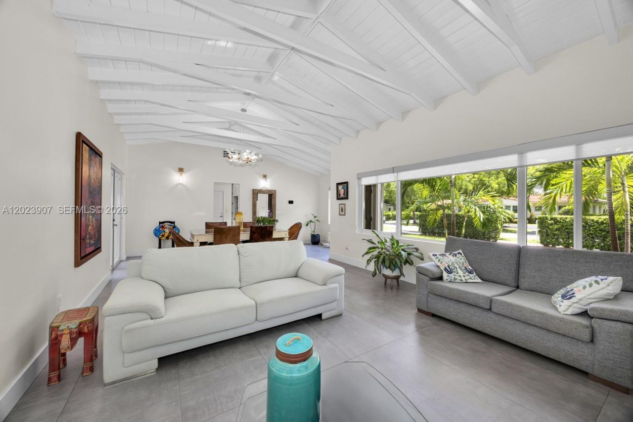 6610 Santona St, Coral Gables, FL 33146 Photo