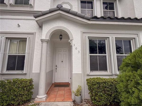 5420 NW 107th Ave , Unit 303, Doral, FL 33178