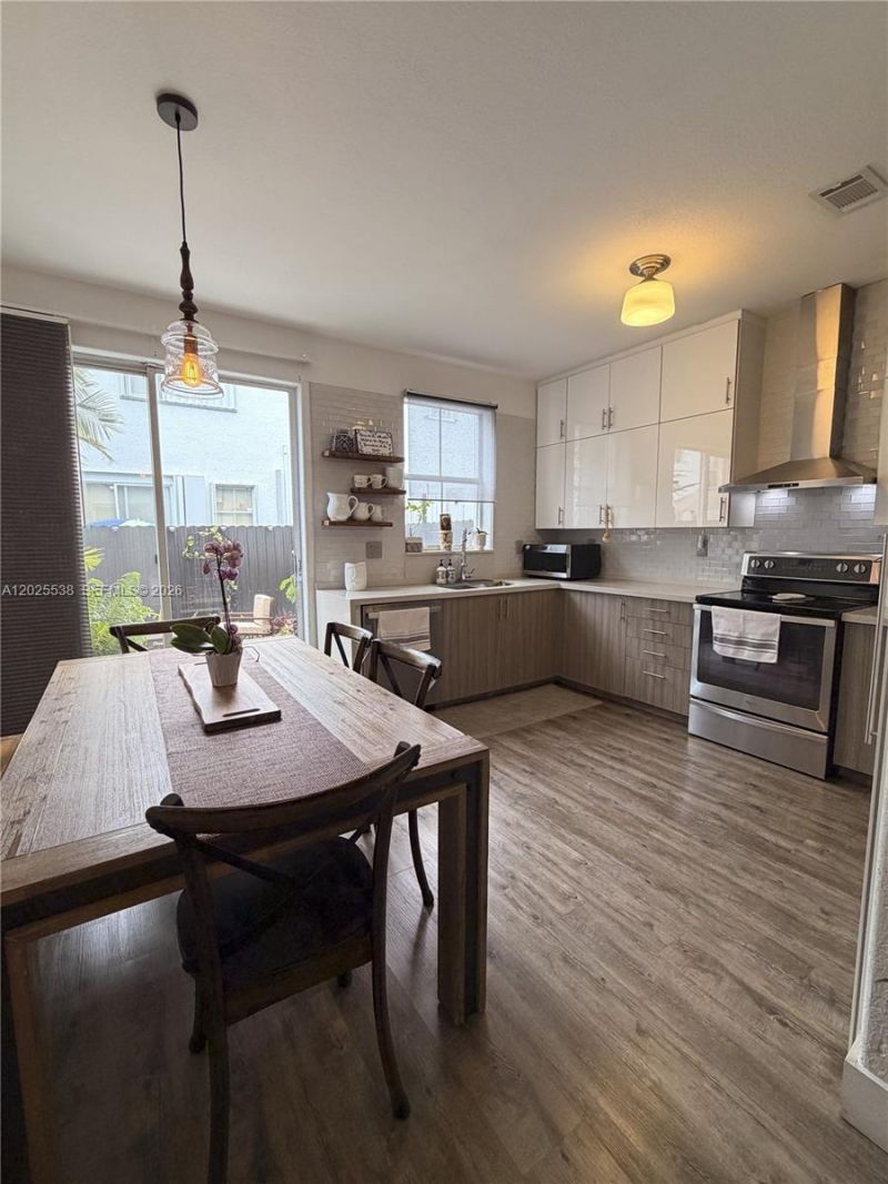 5420 NW 107th Ave, Unit 303, Doral, FL 33178 Photo