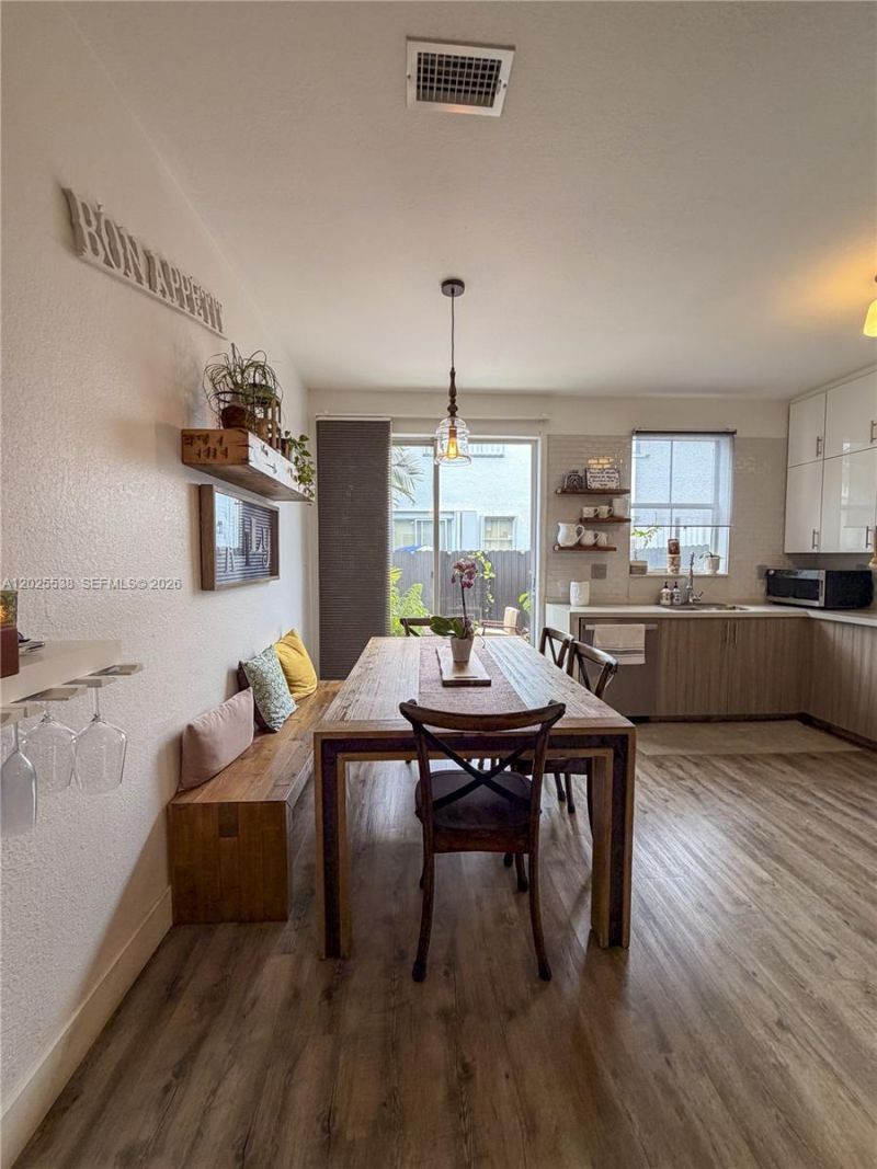 5420 NW 107th Ave, Unit 303, Doral, FL 33178 Photo