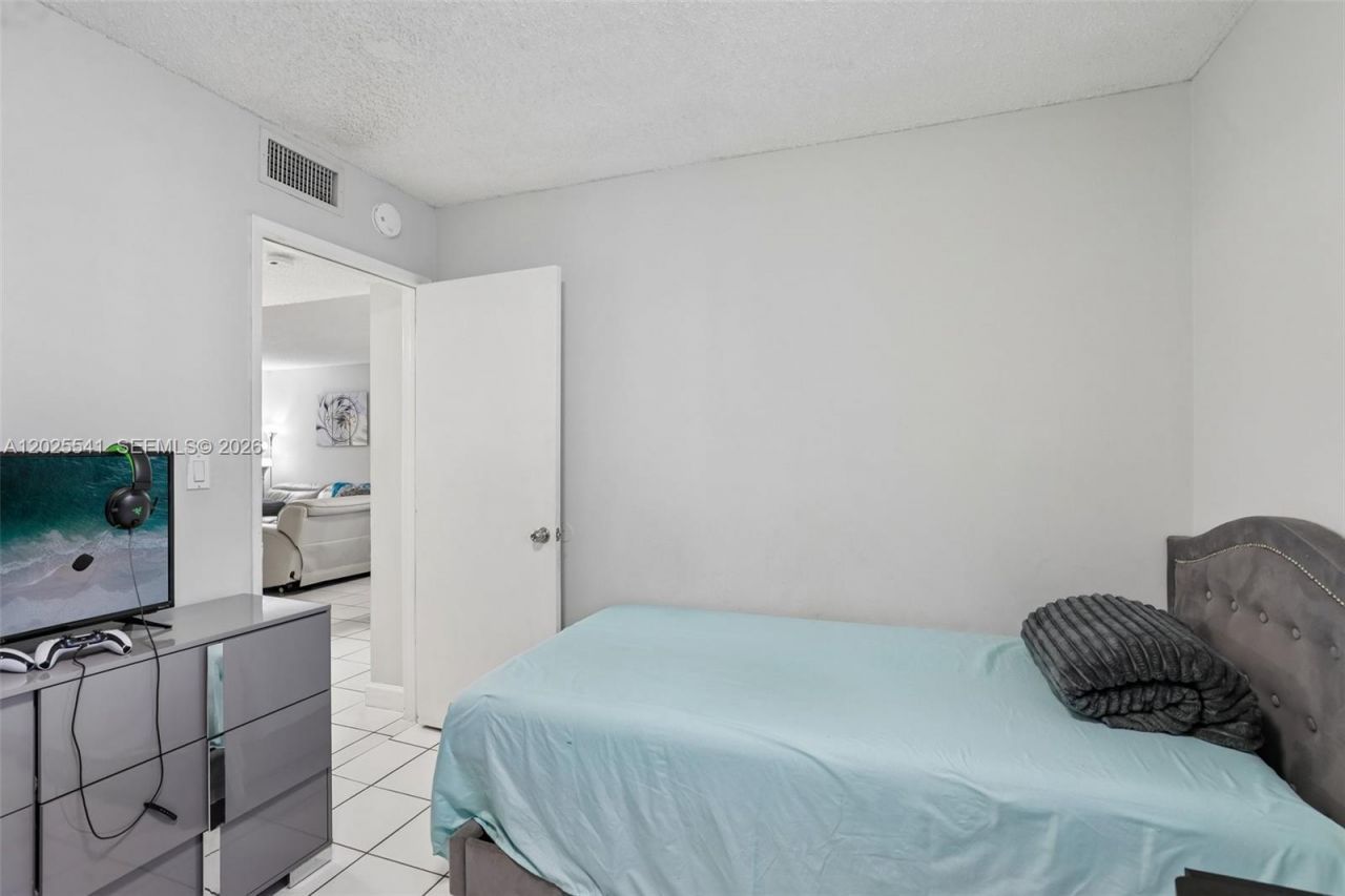 6041 W 24th Ave, Unit B-103, Hialeah, FL 33016 Photo