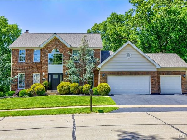 2127 Oak Crest Manor Lane , Wildwood, MO 63011