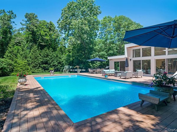 36 Deer Field Way , Quogue, NY 11959